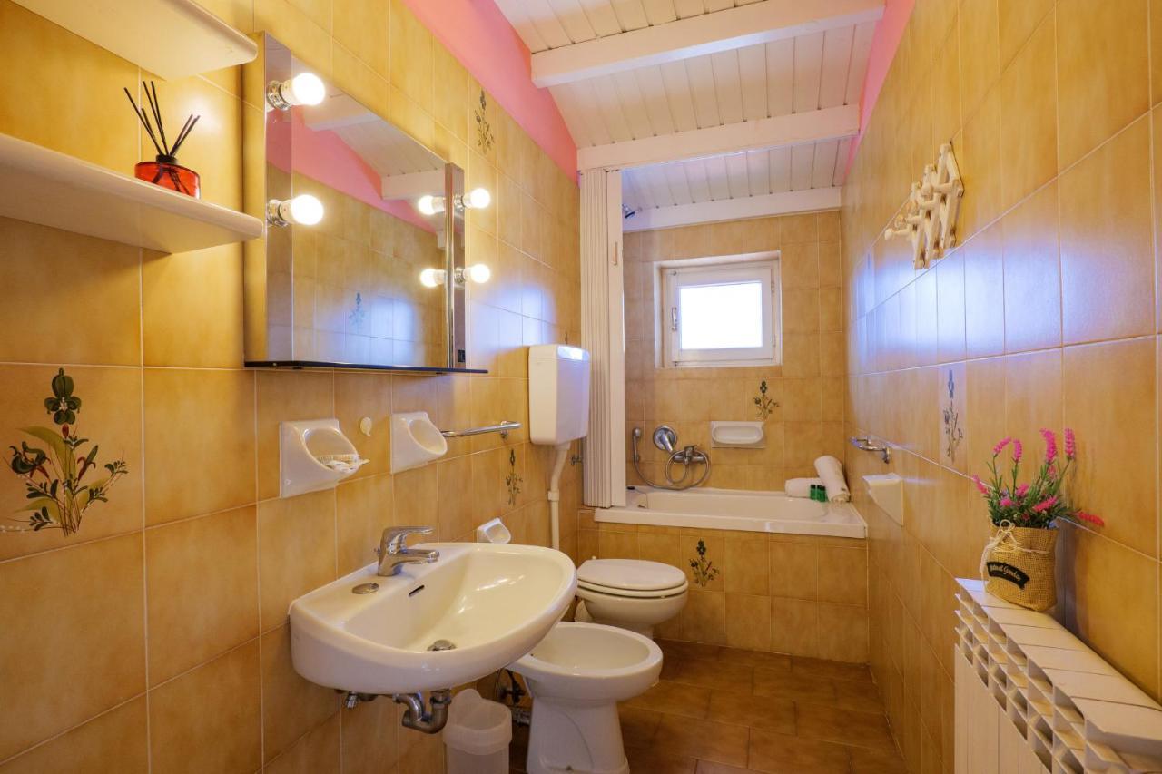 Casa Del Sole 4 Leilighet Colico Eksteriør bilde